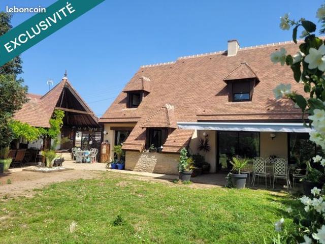 Villa 7 pièces 158 m²