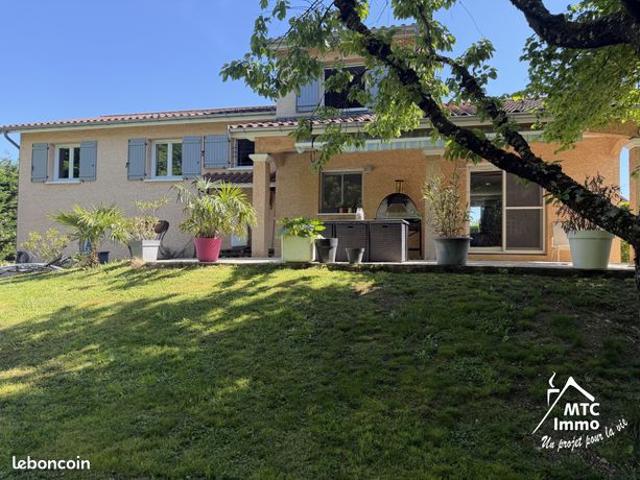 Maison 7 pièces 158 m²