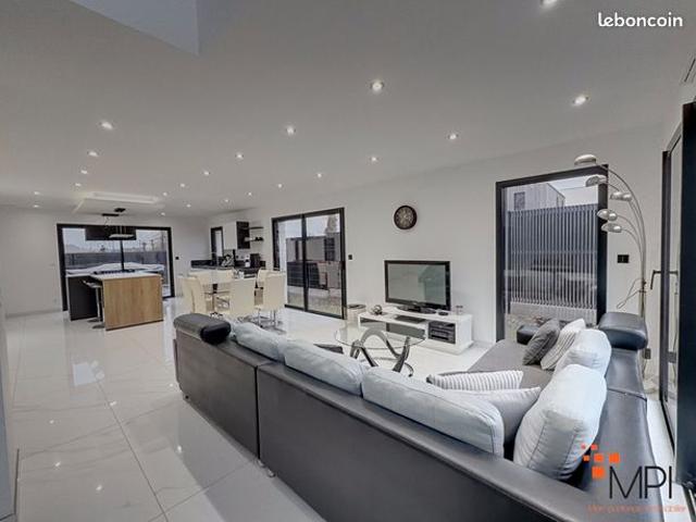 Maison 7 pièces 158 m²