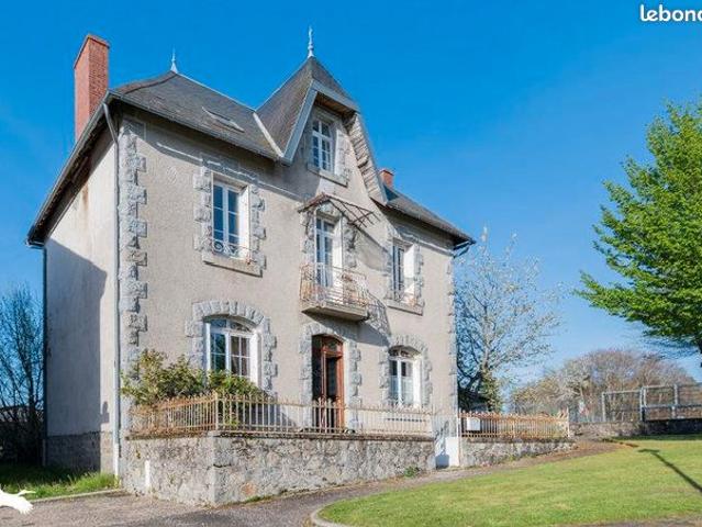 Maison 7 pièces 158 m²