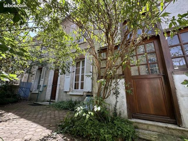 Maison 7 pièces 158 m²