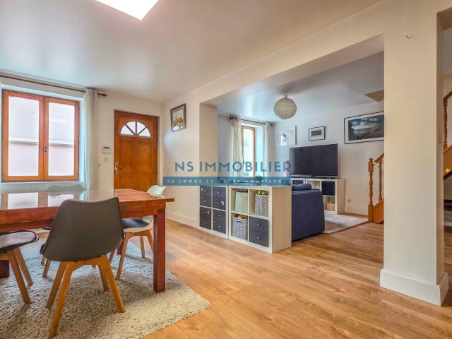 Maison 7 pièces 158 m²