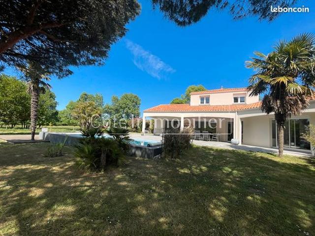 Maison 7 pièces 158 m²