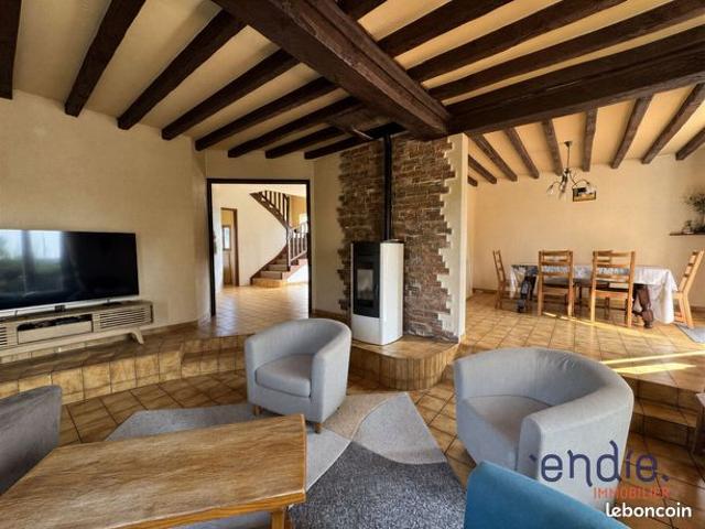 Maison 7 pièces 158 m²