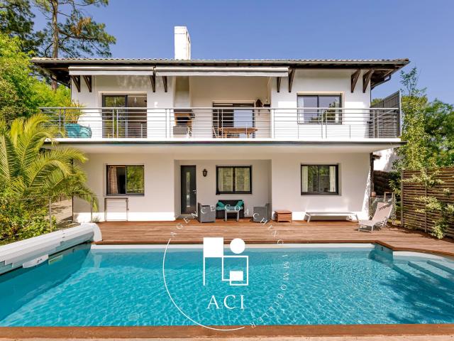Maison 7 pièces 158 m²
