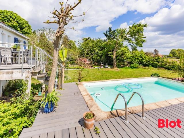 Maison 7 pièces 159 m²