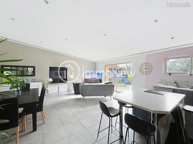 Maison 7 pièces 159 m²