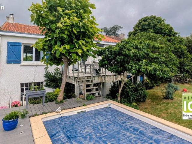 Maison 7 pièces 159 m²