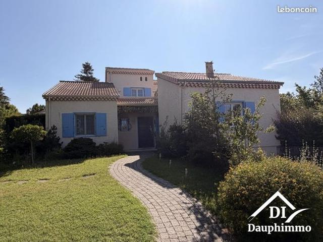 Maison 7 pièces 159 m²
