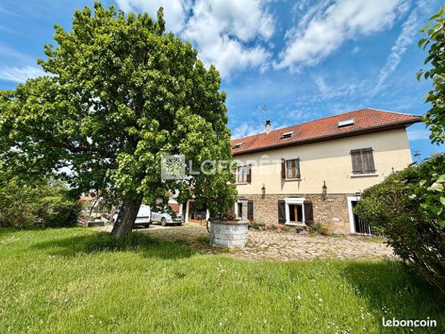 Maison 7 pièces 159 m²