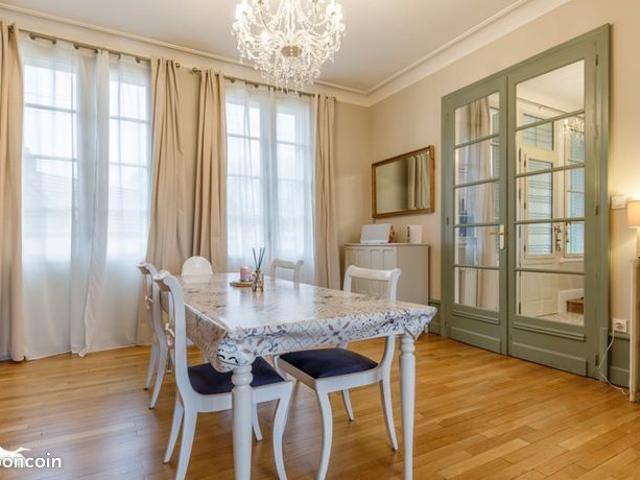 Maison 7 pièces 159 m²