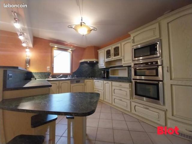 Maison 7 pièces 159 m²