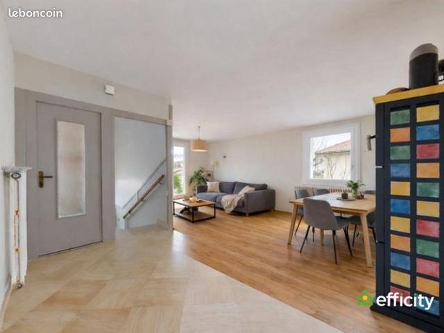 Maison 7 pièces 159 m²