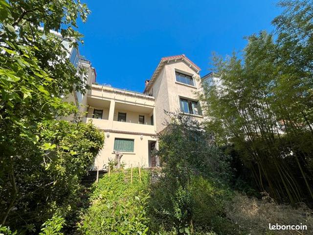 Maison 7 pièces 159 m²