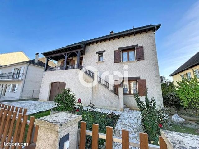 Maison 7 pièces 159 m²