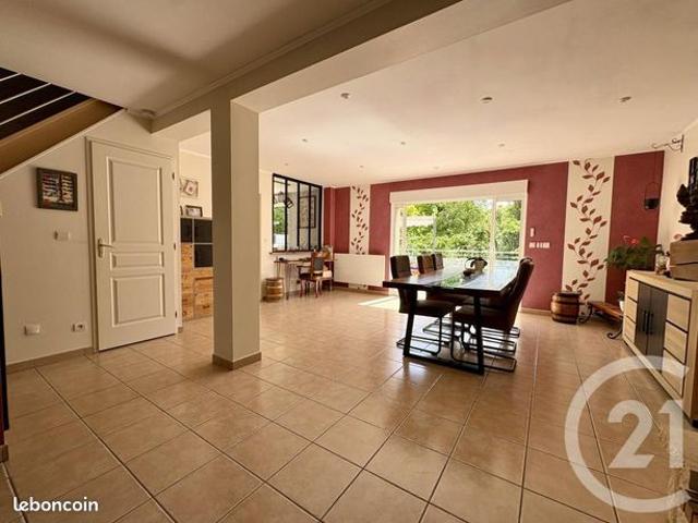 Maison 7 pièces 159 m²