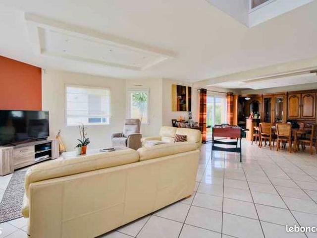Maison 7 pièces 172 m²