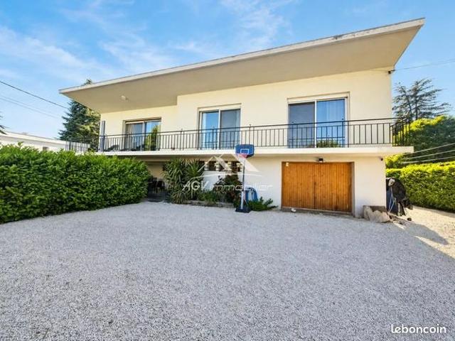Maison 7 pièces 159 m²