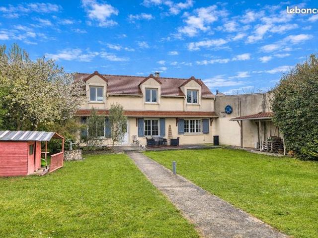 Maison 7 pièces 150 m²