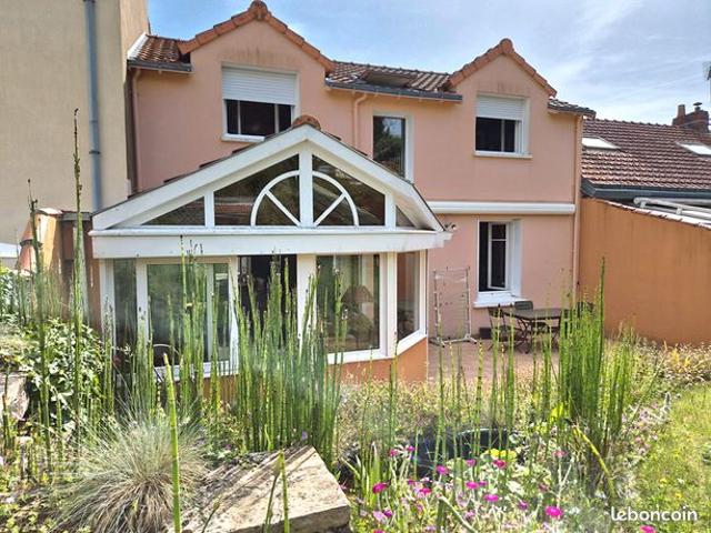 Maison 7 pièces 150 m²