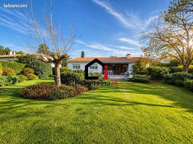 Maison 7 pièces 150 m²