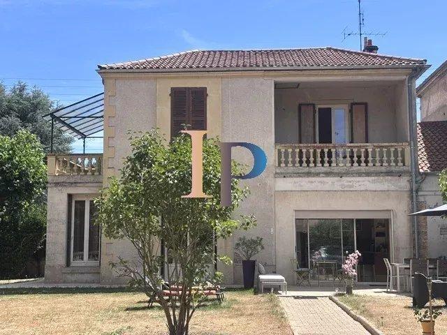 Maison 7 pièces 150 m²