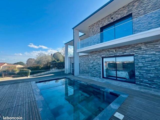 Maison 7 pièces 150 m²