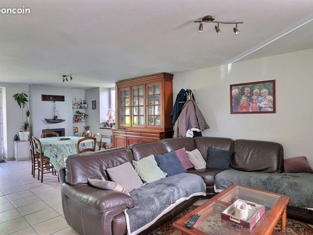 Maison 7 pièces 150 m²
