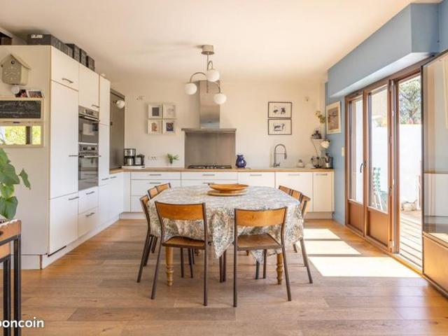 Maison 7 pièces 150 m²