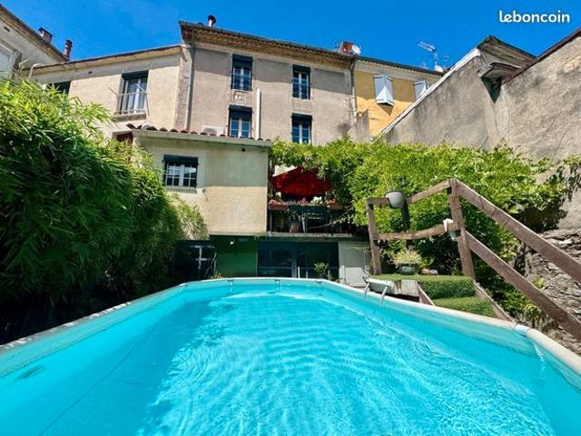 Maison 7 pièces 150 m²