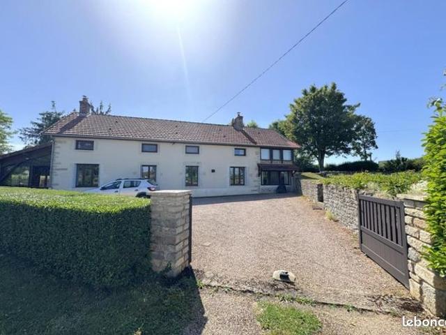 Maison 7 pièces 150 m²