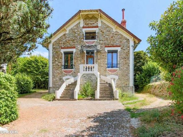 Maison 7 pièces 150 m²