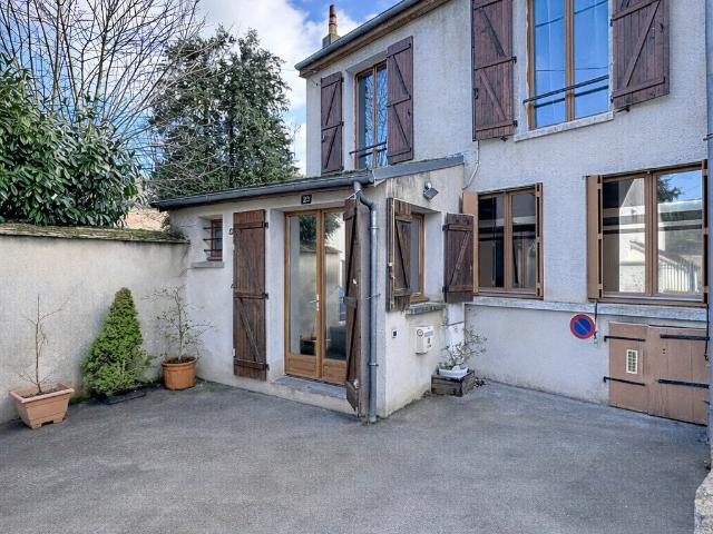 Maison 7 pièces 150 m²