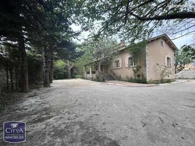 Maison 7 pièces 150 m²