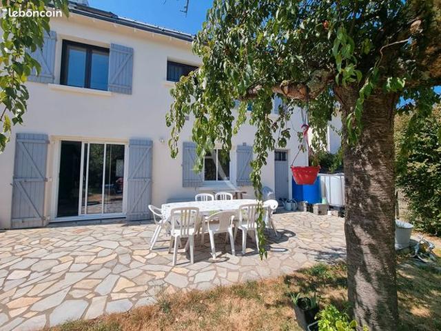 Maison 7 pièces 150 m²