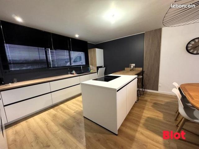 Maison 7 pièces 150 m²