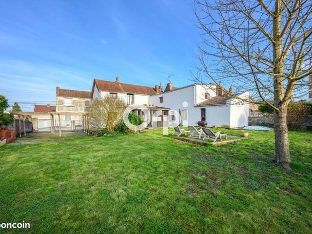 Maison 7 pièces 150 m²