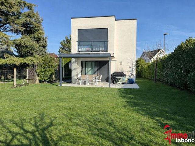 Maison 7 pièces 150 m²