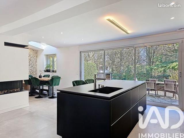 Maison 7 pièces 150 m²