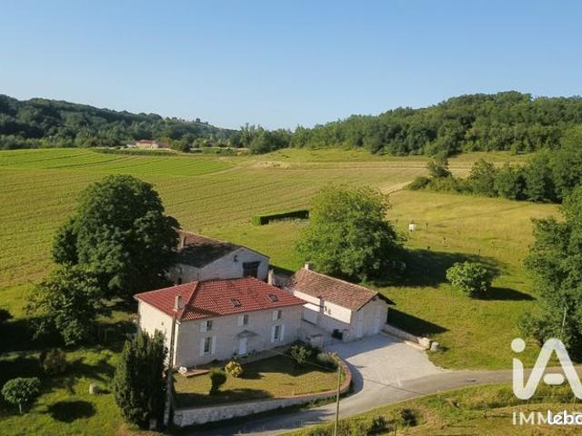 Maison 9 pièces 200 m²