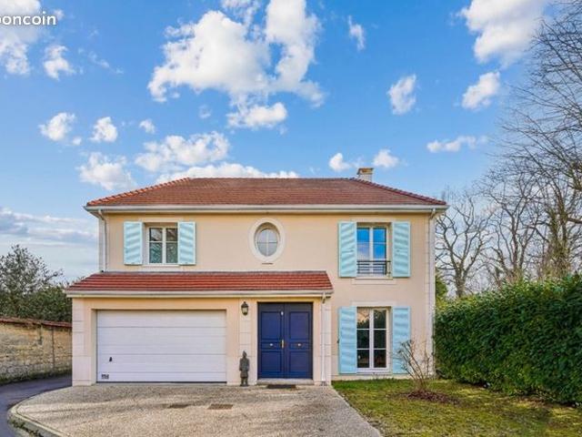 Maison 7 pièces 150 m²