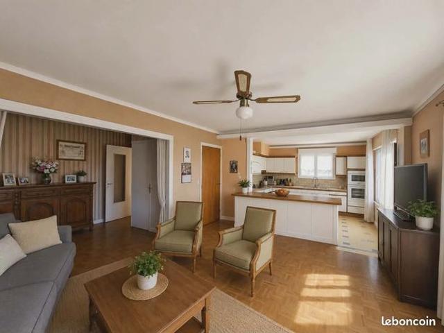 Maison 7 pièces 150 m²