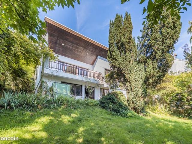 Maison 7 pièces 150 m²