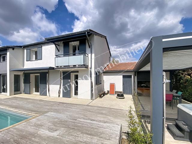 Maison 7 pièces 150 m²