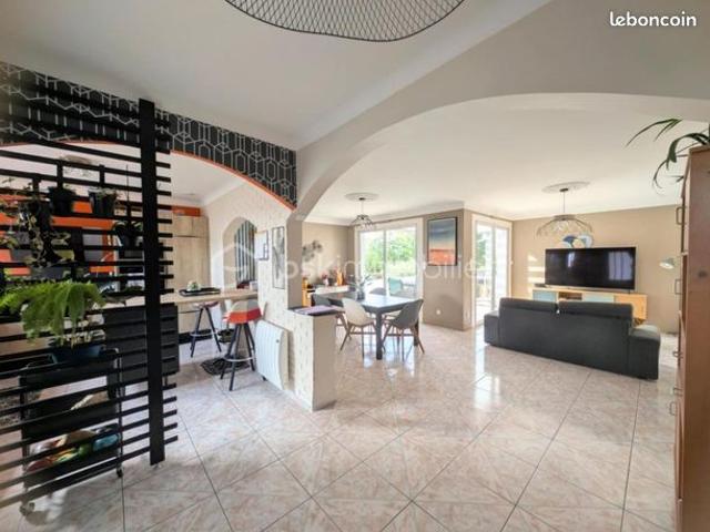 Maison 7 pièces 150 m²