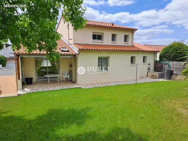 Maison 7 pièces 150 m²