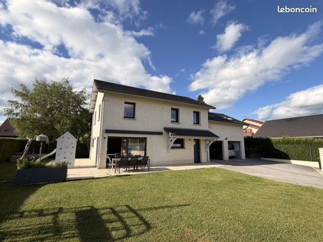 Maison 7 pièces 150 m²