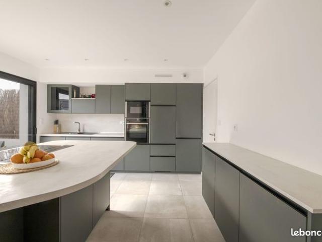 Maison 7 pièces 150 m²