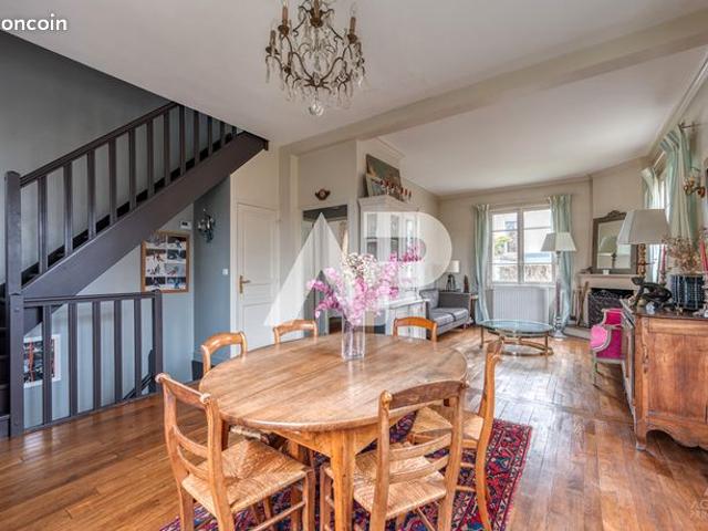 Maison 7 pièces 150 m²