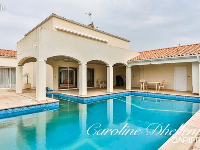 Villa 7 pièces 150 m²